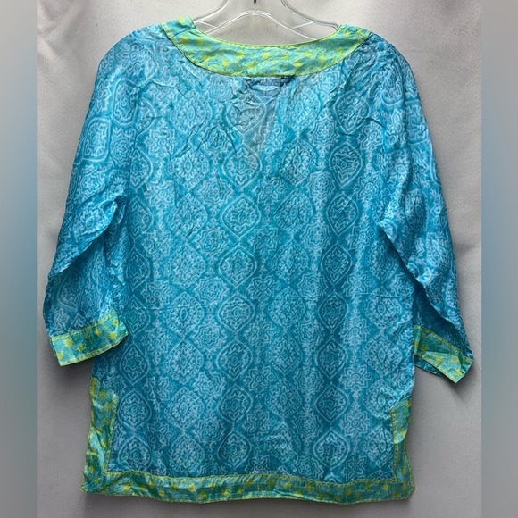 Gretchen Scott  100% Silk Light Blue V-Neck Tunic Top Size Small - Picture 3 of 4
